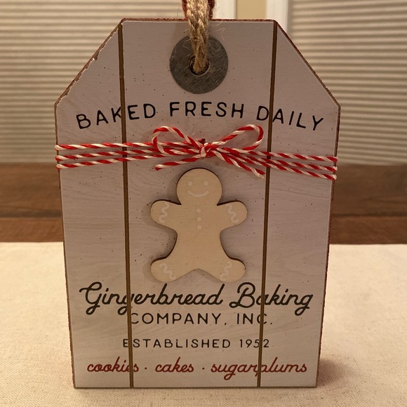 Christmas Gingerbread Man Wood Decor Sign For Tier Trays Tabletop Or Shelf - Picture 2 of 12